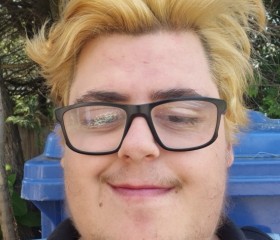 Sebastien, 23, Quebec City