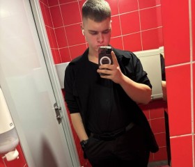Zhenya, 19, Severomorsk