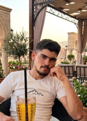ابو وتين الحلبي из Washington D.C. 18 лет