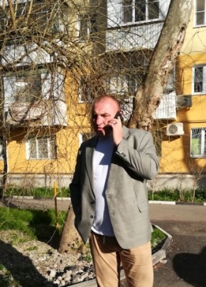 Максим из Челябинска 45 лет