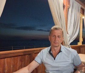 Aleksandr, 60, Snegiri