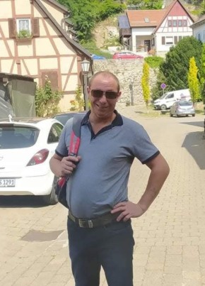 Евгений из Möckmühl 46 лет