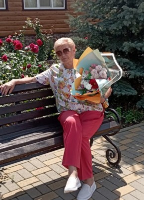 Людмила, 62, Россия, Нововоронеж