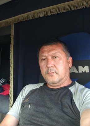 Адахамжон из Читы 49 лет