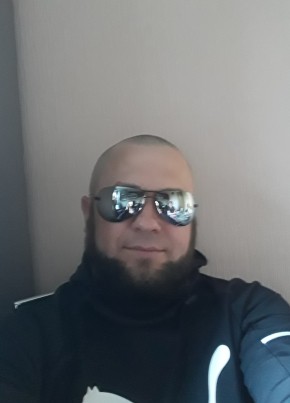 Ergess Medzijevs, 44, Suomen Tasavalta, Tampere
