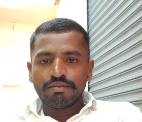Yallau, 35, Hungund