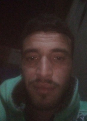 مصطفى