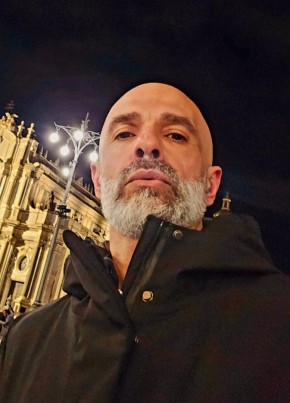 Артур из Волгограда 46 лет