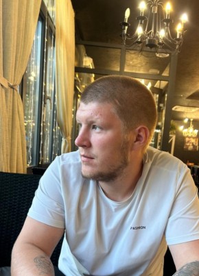 Максим из Астаны 25 лет
