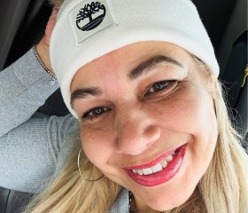 Kelcey, 46, Houston