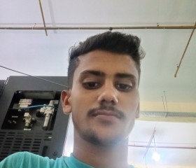 Amit yadav, 18 лет, Mumbai