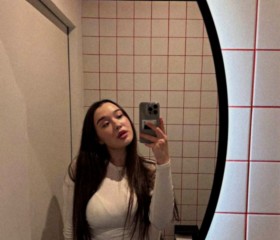 Regina, 28, Saint Petersburg