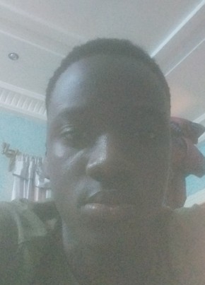 Bassitou из Porto Novo 18 лет