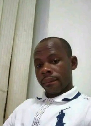 Mike, 35, République du Bénin, Porto Novo