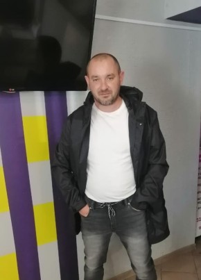 Александр, 42, Россия, Елизово