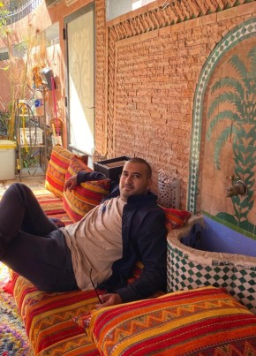 Ayyoub из مكناس 33 года
