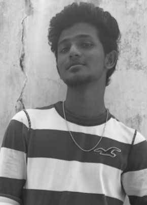 Roshan, 23, India, Chennai