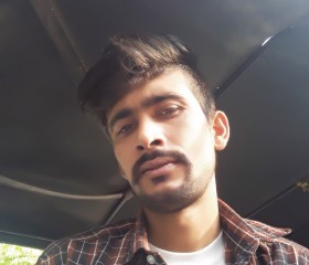 Pawan chatri, 32, Shiliguri