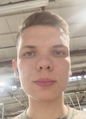 Антон из Иваново 21 год