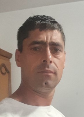 Ionel, 18, Romania, Focsani