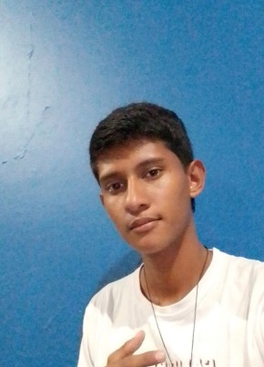 Yeferson matato из Medellín 18 лет