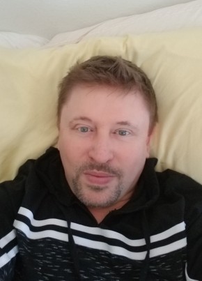 Gene, 45, United States of America, Canoga Park