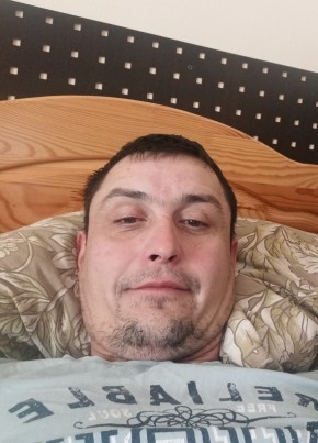 Дмитрий 36 лет