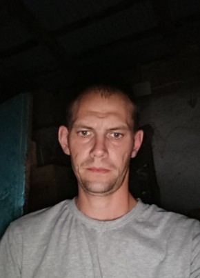 Виталий Фомин из Бишкека 18 лет
