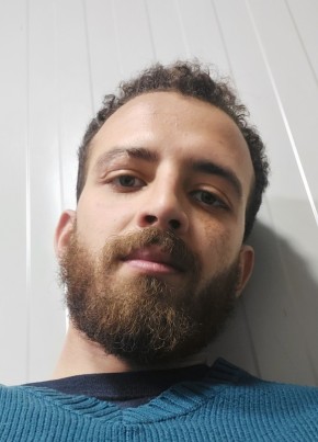 Adil из الدار البيضاء 28 лет