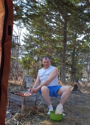 Владимир, 57, Россия, Долинск