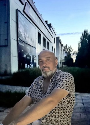 Роман из Балашихи 48 лет