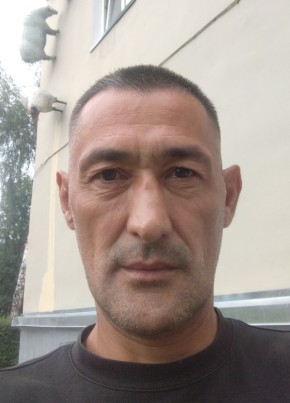 Эдуард из Мамонтово 48 лет