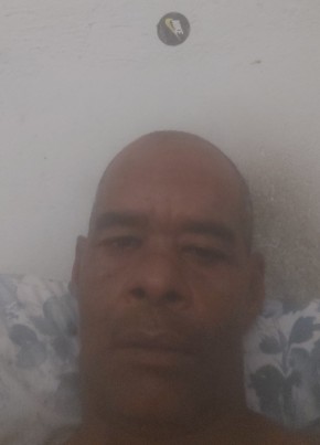 Lucas из Goianira 44 года