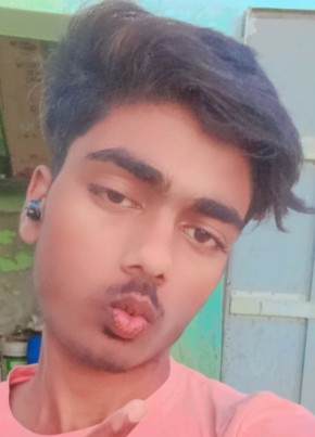 ओमराजसाकेर, 18, India, Jīnd