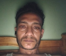 حسام عزت, 33, Halwan