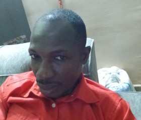 Roger, 43, Yamoussoukro
