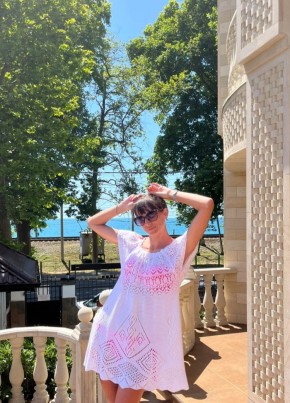 Katrin, 44, Russia, Tolyatti