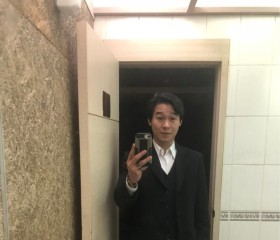 酷龍, 42 года, 台北市