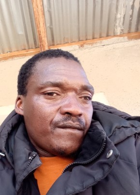 Ronald Dube из Mbabane 36 лет