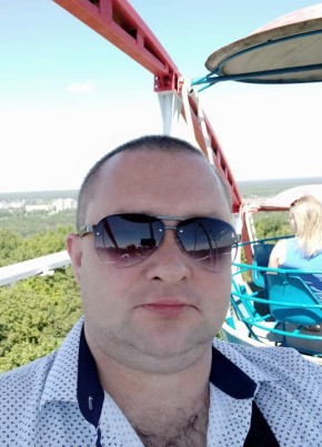 Oleg, 40, Russia, Bryansk