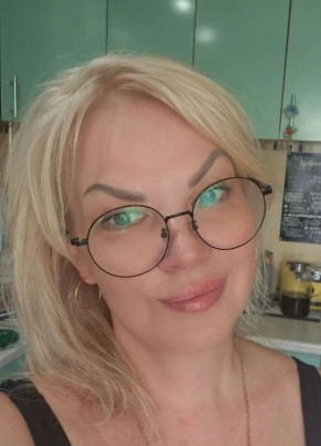 Юлия из Волгограда 44 года