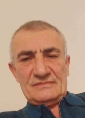 Артём, 60, Россия, Фрунзе