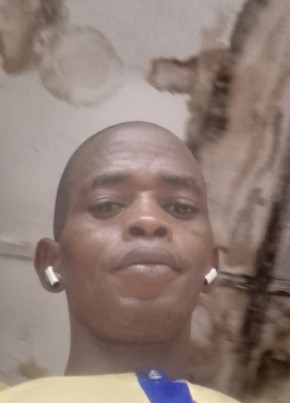 Mamadou Alimou D из Brikama 36 лет