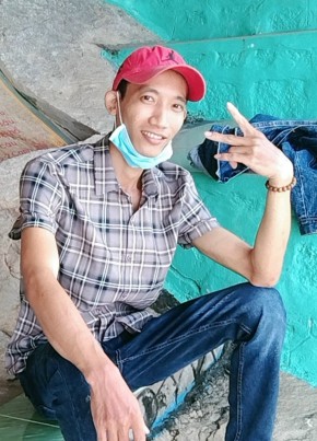Phong, 35, Công Hòa Xã Hội Chủ Nghĩa Việt Nam, Long Xuyên