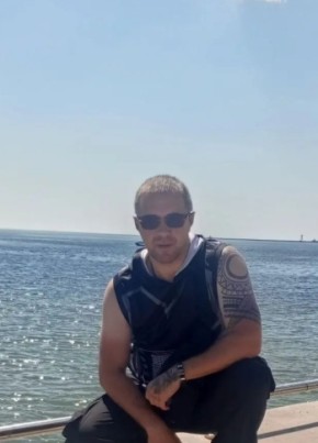Дмитрий из Мариуполи 45 лет