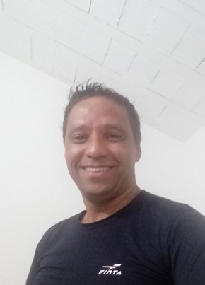 Vald, 57, República Federativa do Brasil, Sarzedo