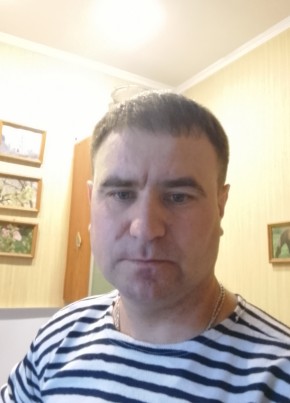 Юрий из Навли 39 лет