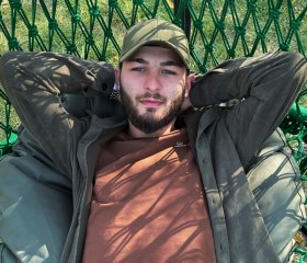 Eldar, 22, Sokhumi