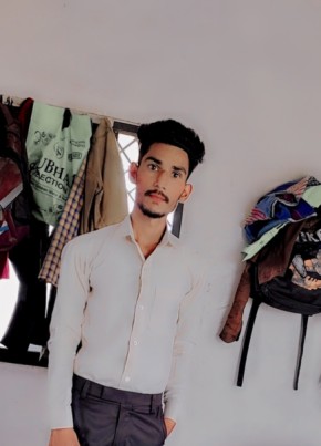 Javad Choudhary, 22, India, Gāndhīdhām
