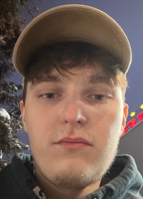 Maksim, 23, Russia, Moscow